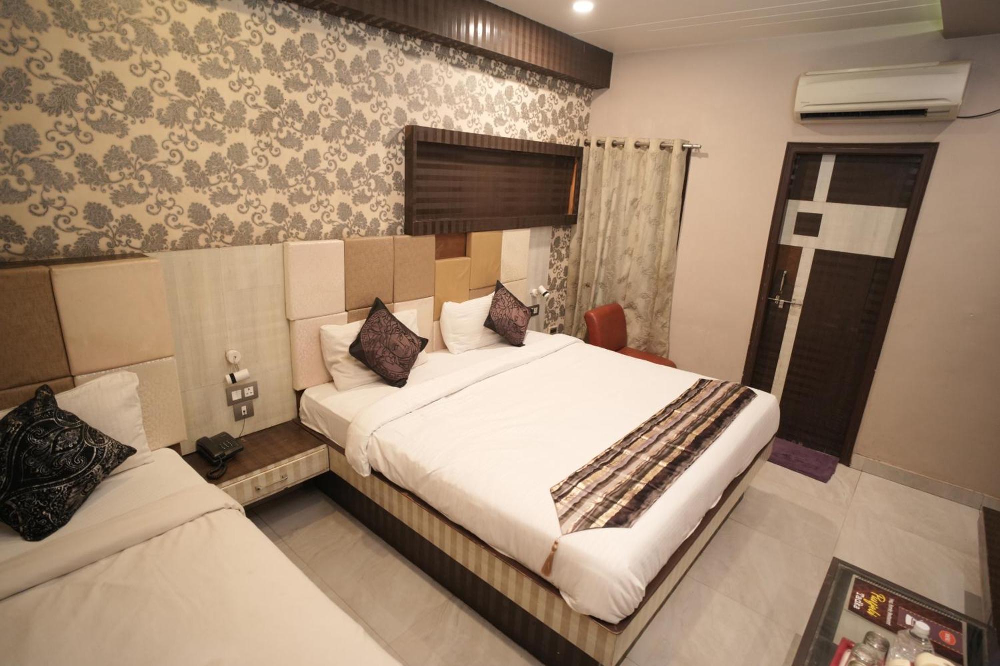 Hotel Rajkamal Near Varanasi Railway Station Esterno foto